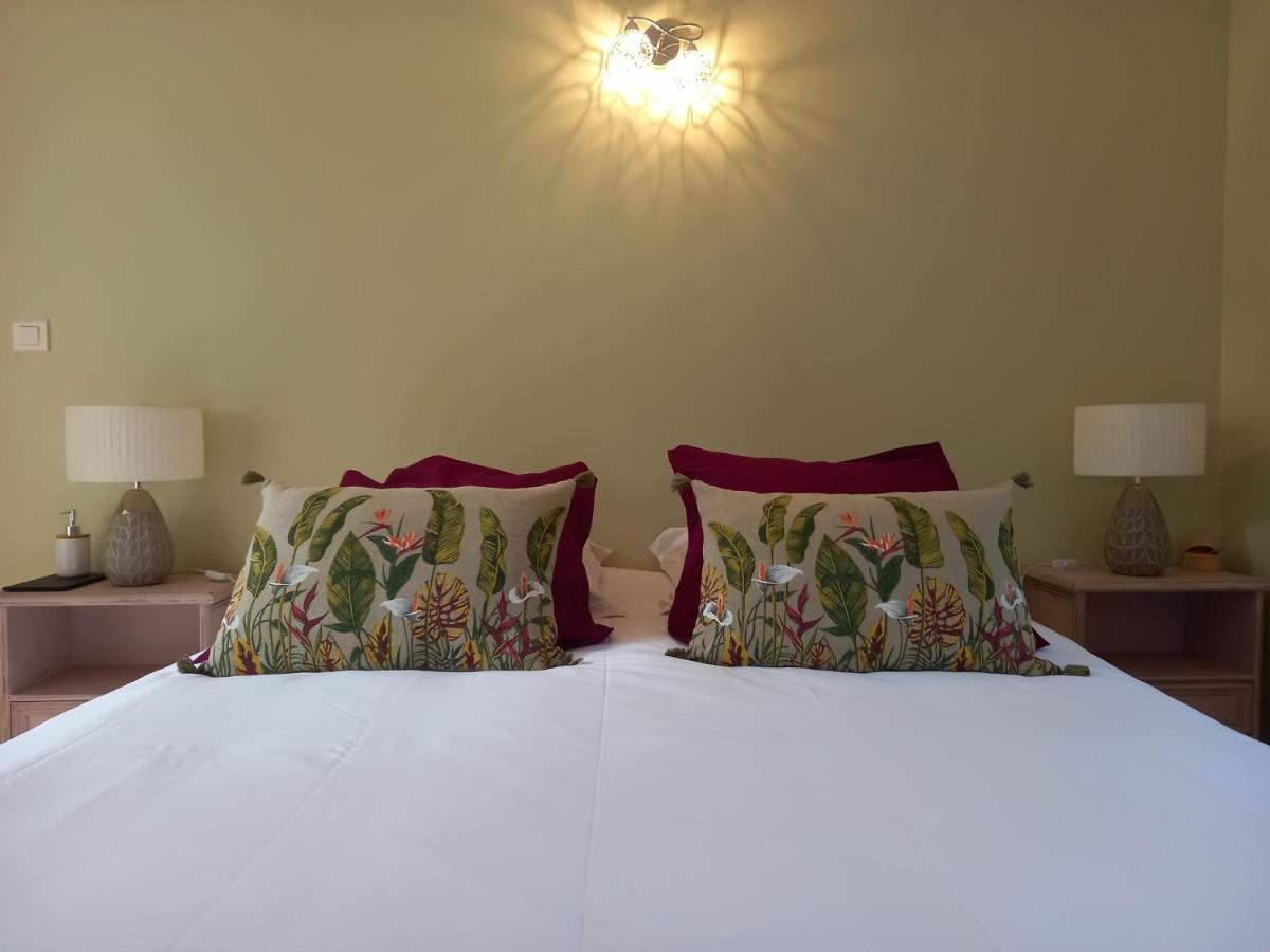 Le Temps Des Pauses Hotel Viviers Екстериор снимка